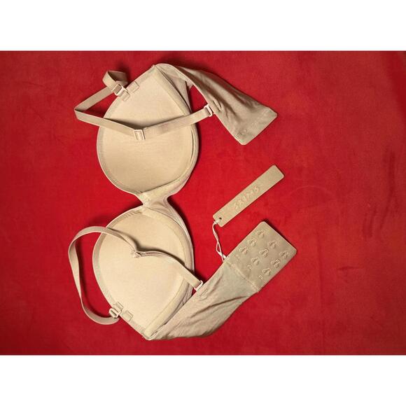 Skims Ultimate Push Up Strapless Bra Color Clay Size 32C - Picture 2 of 3